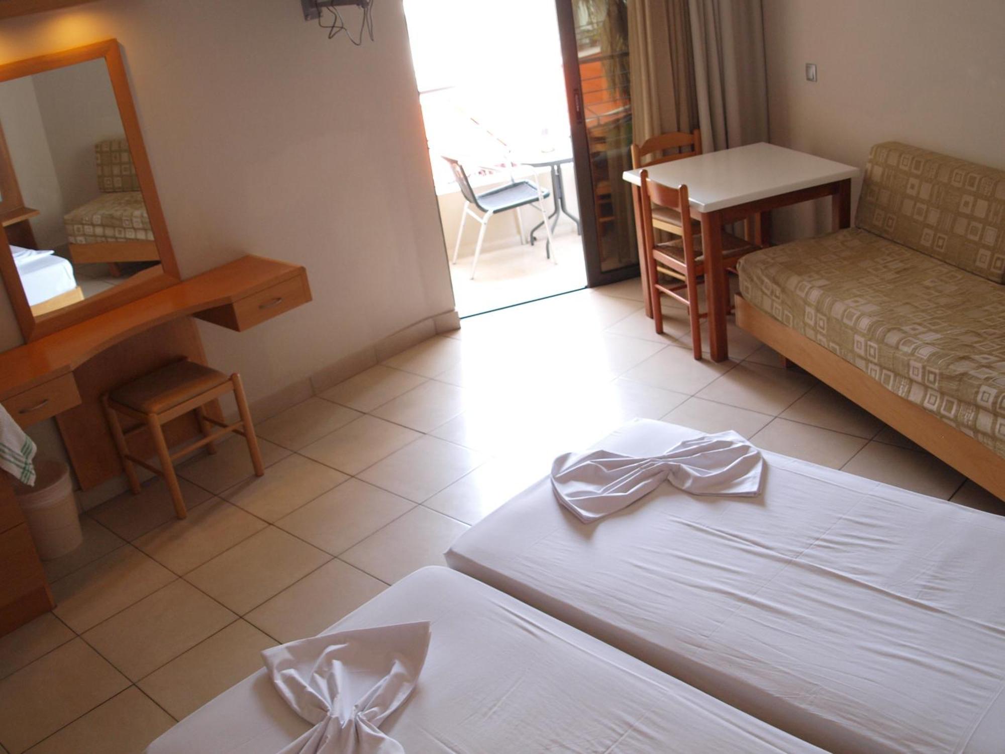 Saint Constantine Hotel Kosz Kültér fotó